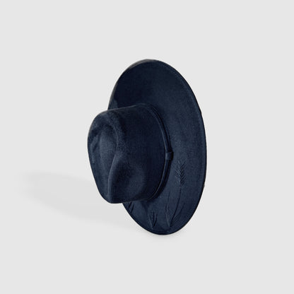 Black | Harvest Moon Rancher | M